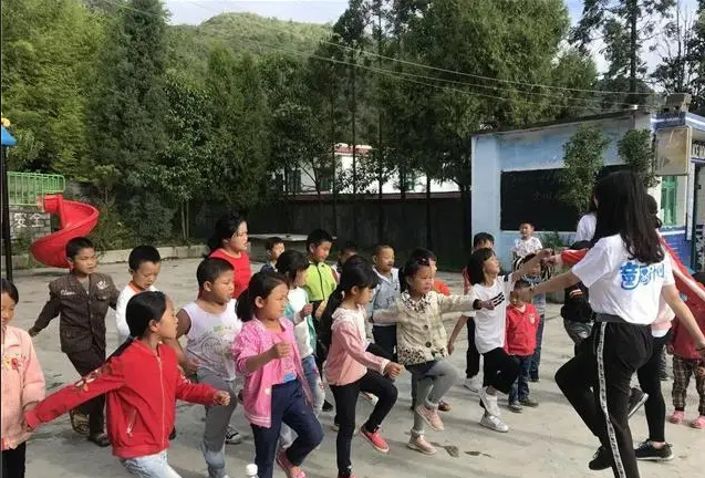 敏捷攀爬至游戏巅峰成为焦点玩家成功并在首次创立角色