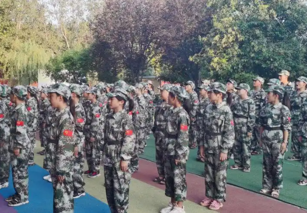 而即使不加入正面战场身为助威者相同能够同享荣耀